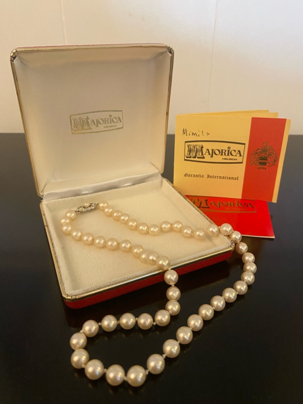 Vintage Majorica Premium Fine Manmade Pearl Necklace with Box